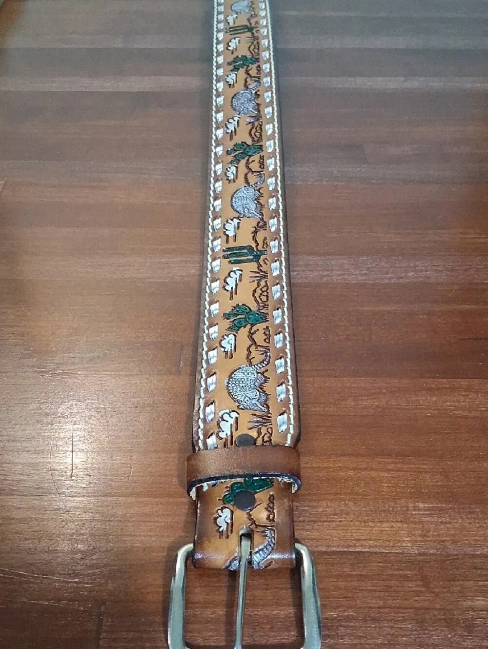Mallory Western Belt 28 Brown Leather Silver Lacing Tooled Painted Armadillo
